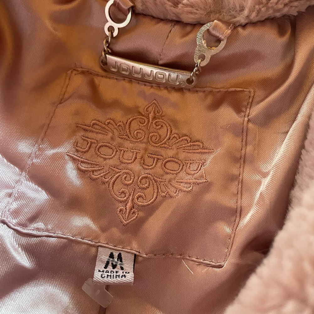 Fluffy Jacket - Picture 6 of 7
